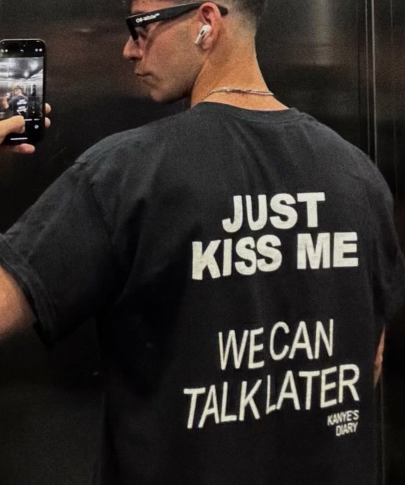 KISS ME Tee